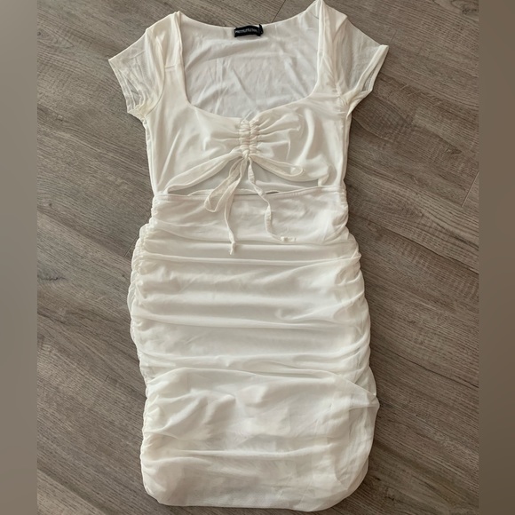 Pretty Little Thing white mesh tie mini dress - Picture 2 of 4